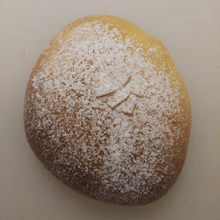 クリームパン